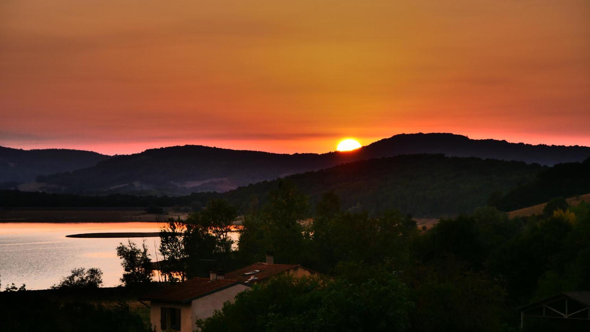 Maison Avec Vue Sur Le Lac De Montbel Extérieur photo